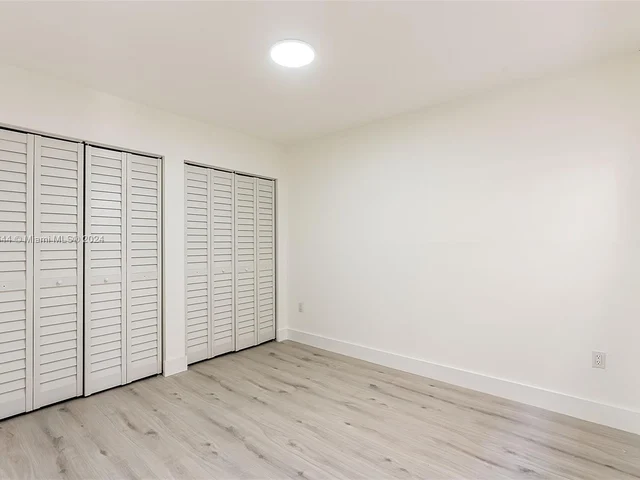 15881 SW 139th Ave, Miami FL 33177