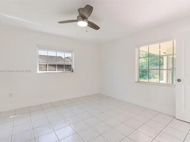 15881 SW 139th Ave, Miami FL 33177