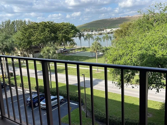 4570 NW 18th Ave # 506, Deerfield Beach FL 33064