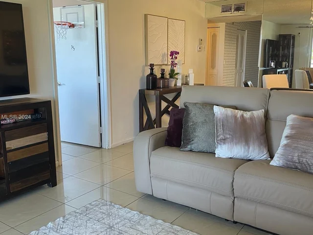 4570 NW 18th Ave # 506, Deerfield Beach FL 33064