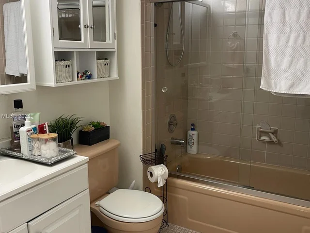 4570 NW 18th Ave # 506, Deerfield Beach FL 33064