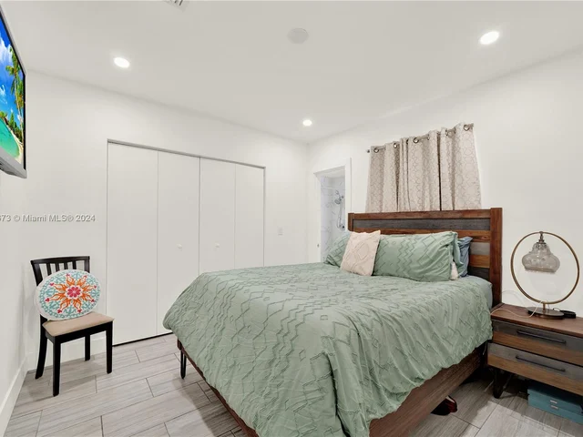 591 NE 170th St, North Miami Beach FL 33162