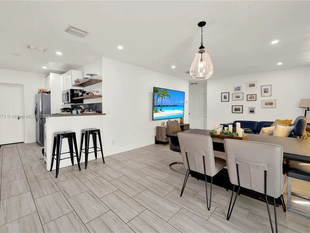 591 NE 170th St, North Miami Beach FL 33162