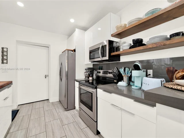 591 NE 170th St, North Miami Beach FL 33162