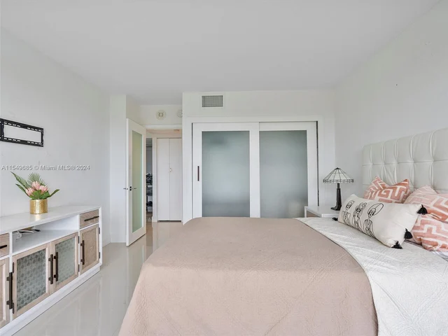 780 NE 69th St # 1202, Miami FL 33138