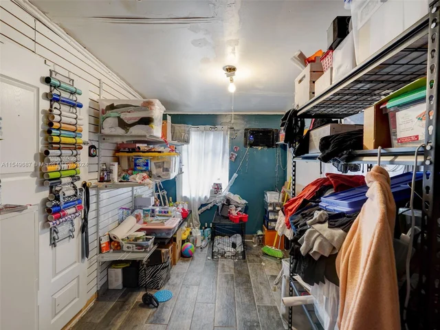 550 NW 143rd St, North Miami FL 33168