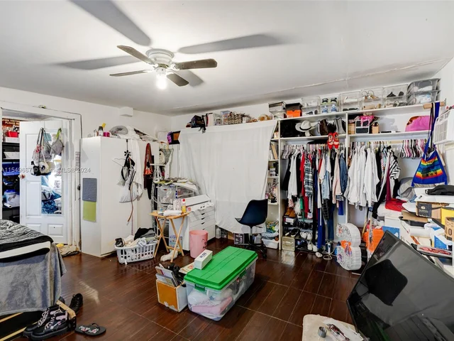 550 NW 143rd St, North Miami FL 33168