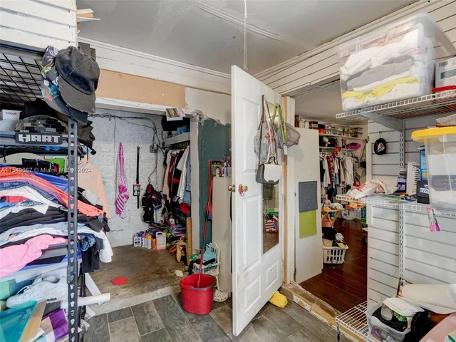 550 NW 143rd St, North Miami FL 33168