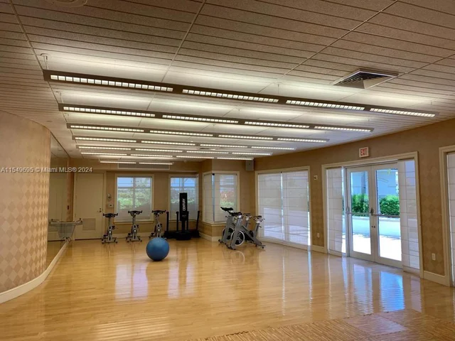 19900 E Country Club Dr # 1116, Aventura FL 33180