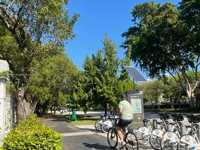 19900 E Country Club Dr # 1116, Aventura FL 33180