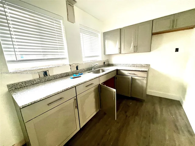 1853 Madison St # 1, Hollywood FL 33020