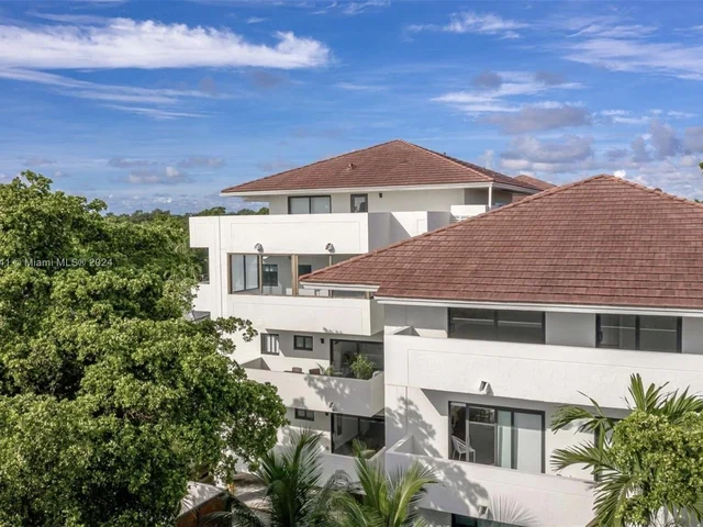 800 S Dixie Hwy 204 Hwy # 301, Coral Gables FL 33146