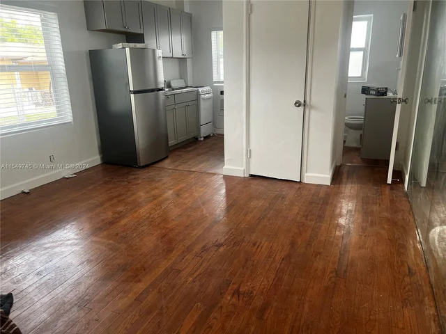 2037 Madison St # 11, Hollywood FL 33020