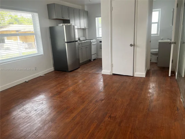 2037 Madison St # 11, Hollywood FL 33020