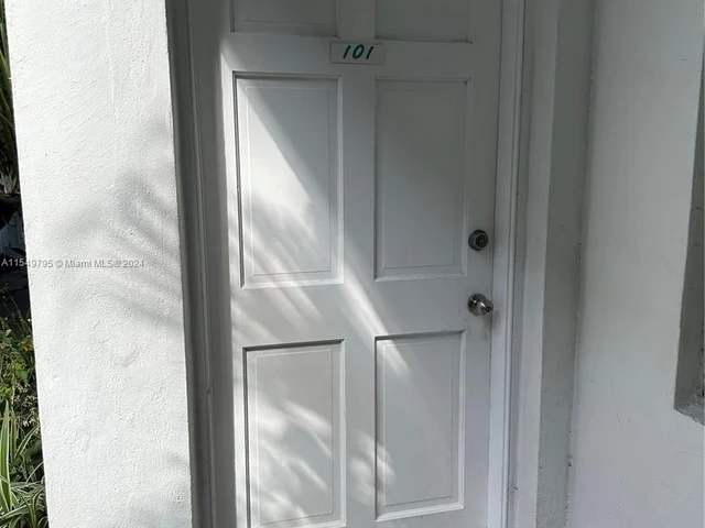 911 Meridian Ave # 101, Miami Beach FL 33139