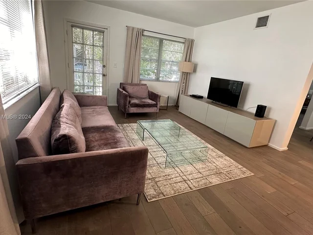 911 Meridian Ave # 101, Miami Beach FL 33139