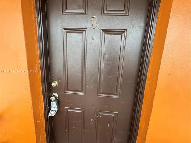 380 E 50th St # 8, Hialeah FL 33013