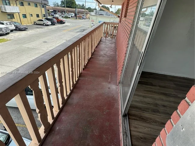 380 E 50th St # 8, Hialeah FL 33013