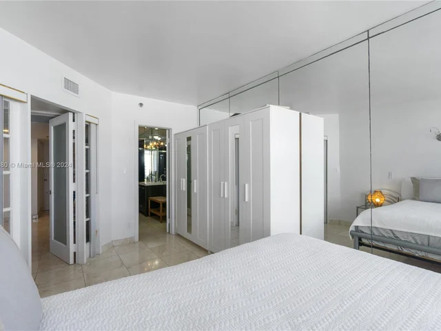 100 Lincoln Rd # 1020, Miami Beach FL 33139
