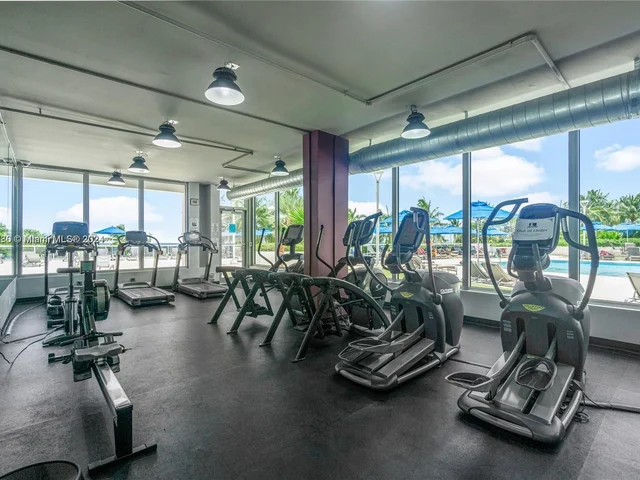 100 Lincoln Rd # 1020, Miami Beach FL 33139