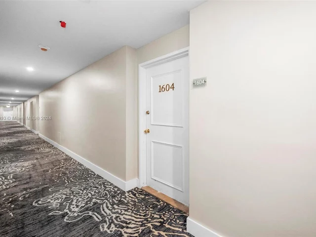 5601 Collins Ave # 1604, Miami Beach FL 33140