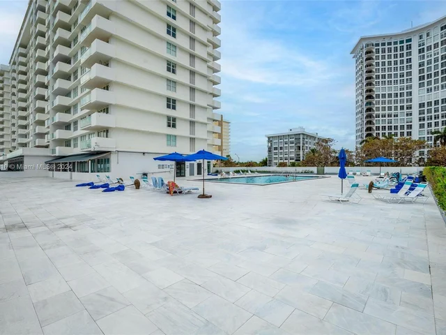 5601 Collins Ave # 1604, Miami Beach FL 33140