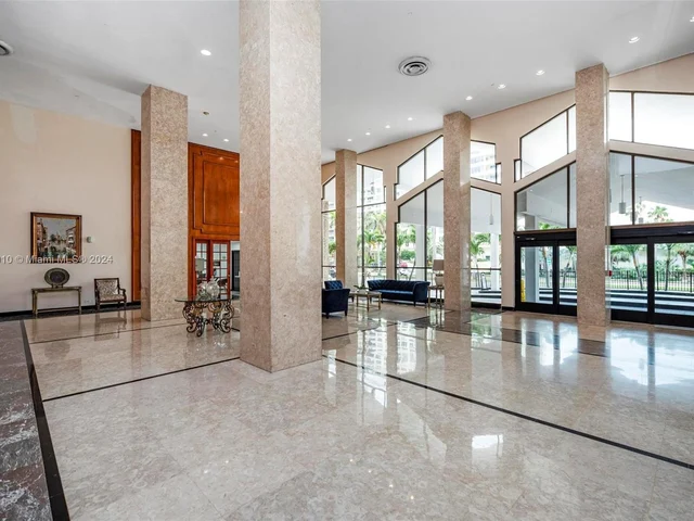 5601 Collins Ave # 1604, Miami Beach FL 33140