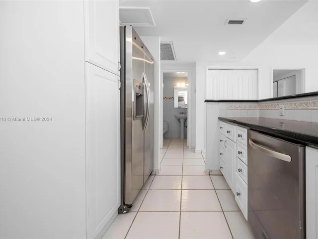 5601 Collins Ave # 1604, Miami Beach FL 33140