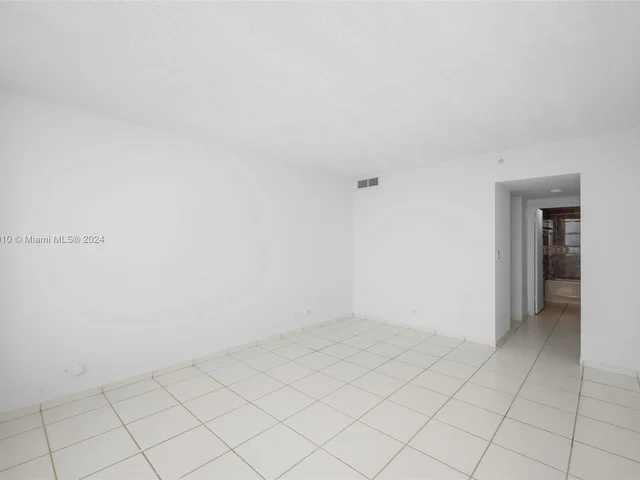 5601 Collins Ave # 1604, Miami Beach FL 33140