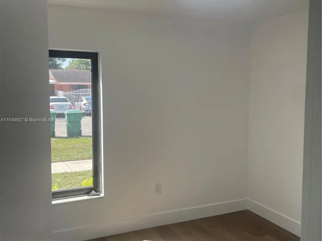 21361 NW 39th Ave, Miami Gardens FL 33055