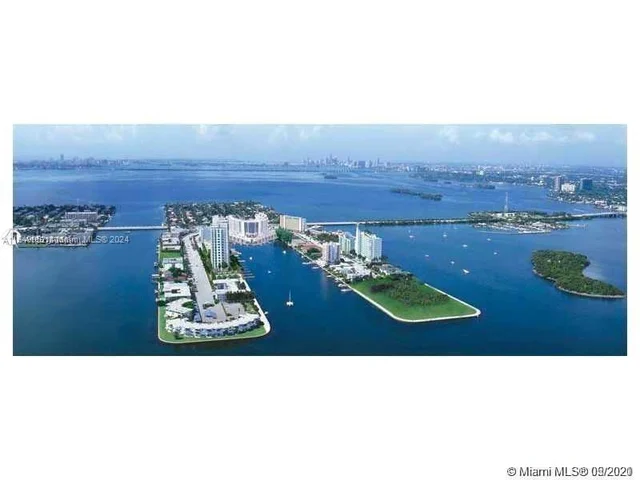 7930 East Dr, North Bay Village FL 33141