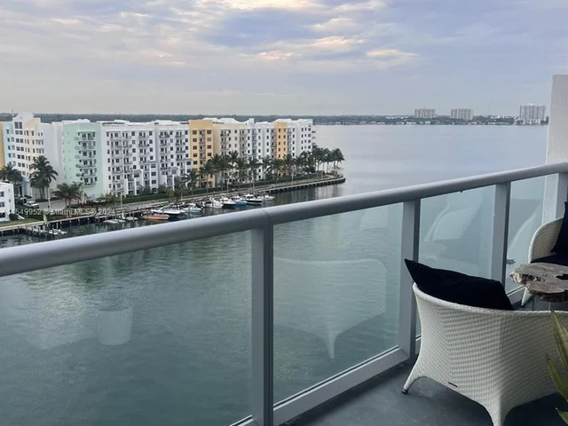 7930 East Dr, North Bay Village FL 33141