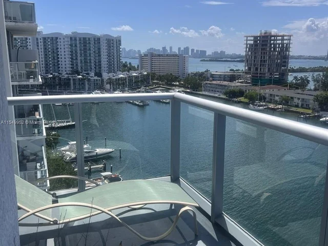 7930 East Dr, North Bay Village FL 33141