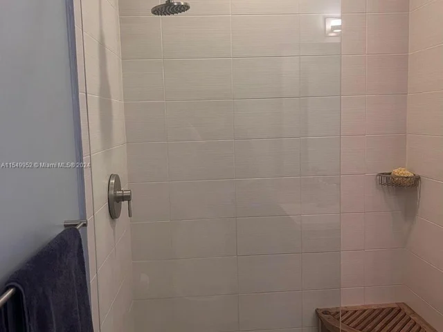 7930 East Dr, North Bay Village FL 33141