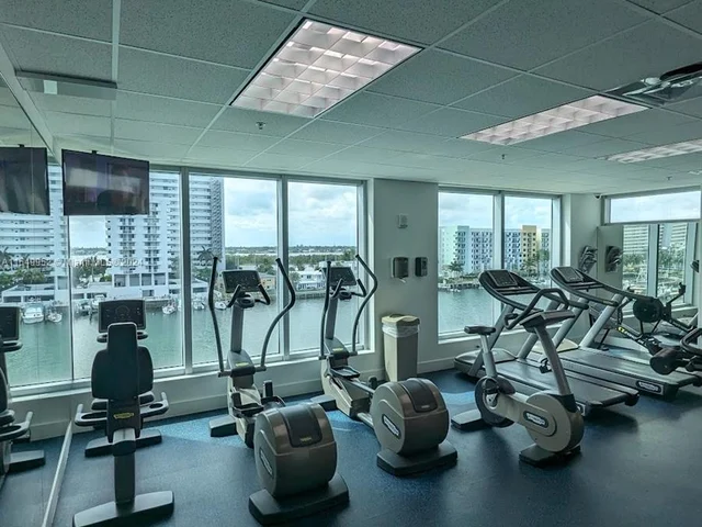 7930 East Dr, North Bay Village FL 33141