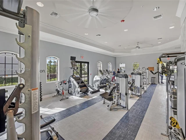 11548 SW 14th St, Pembroke Pines FL 33025