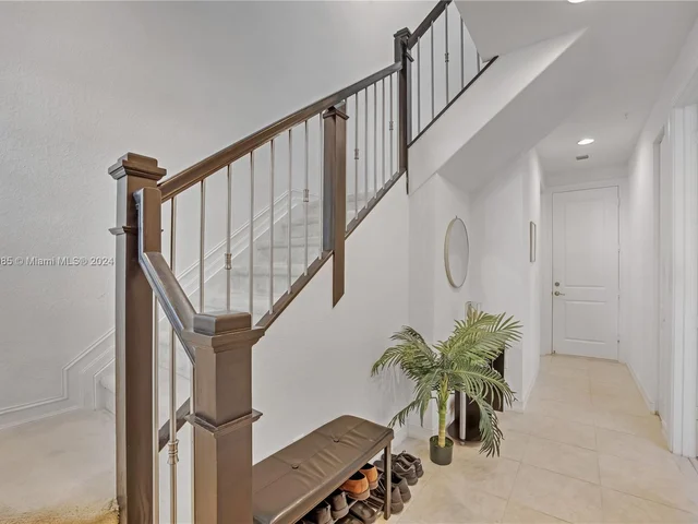 11548 SW 14th St, Pembroke Pines FL 33025