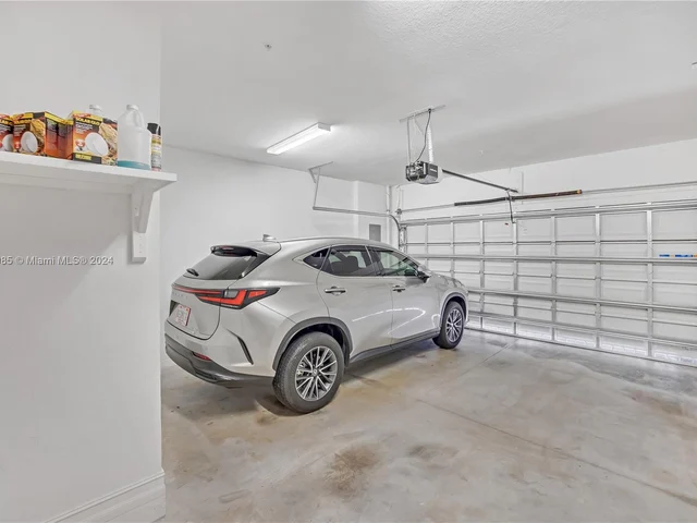 11548 SW 14th St, Pembroke Pines FL 33025