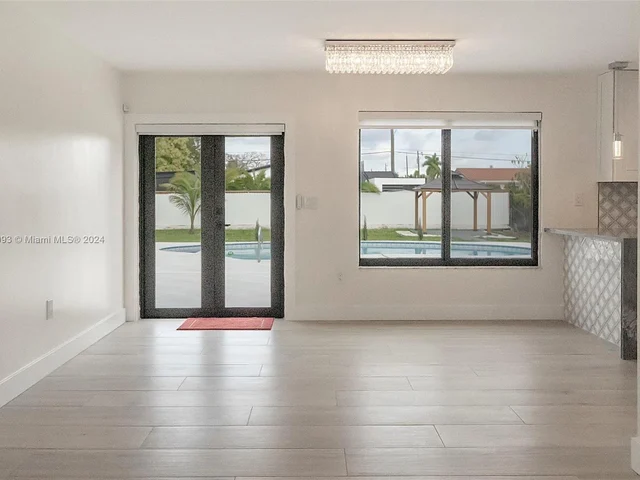 241 SW 122nd Ct # a, Miami FL 33184