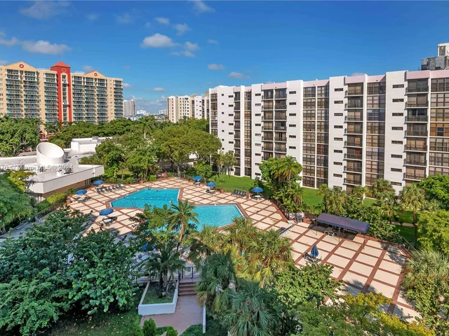 16909 N Bay Rd # 608, Sunny Isles Beach FL 33160