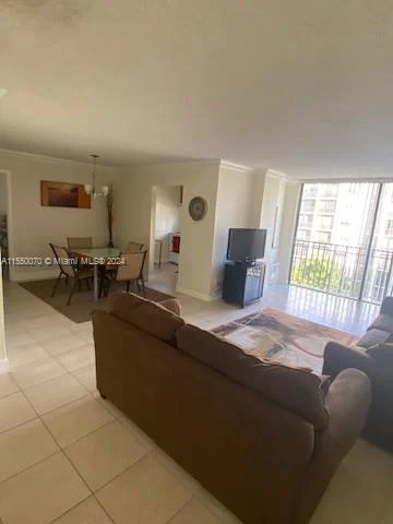 16909 N Bay Rd # 608, Sunny Isles Beach FL 33160