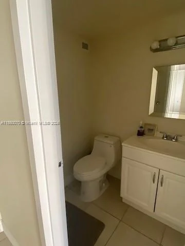 16909 N Bay Rd # 608, Sunny Isles Beach FL 33160