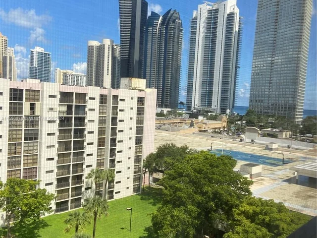 16909 N Bay Rd # 608, Sunny Isles Beach FL 33160