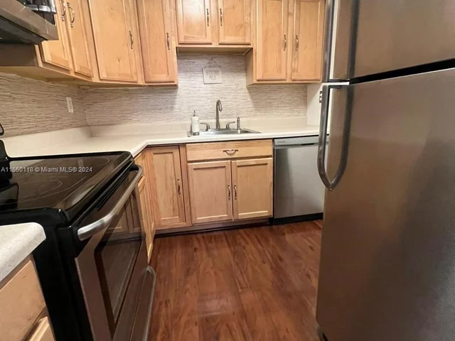 3025 Mary St # 10, Miami FL 33133