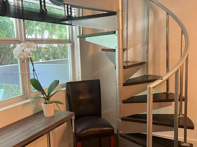 3025 Mary St # 10, Miami FL 33133