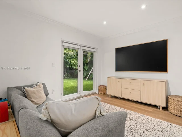 341 Aledo Ave, Coral Gables FL 33134