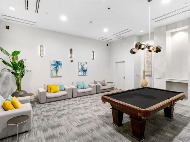 665 NE 25th St # 801, Miami FL 33137