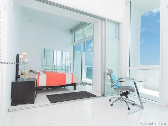 665 NE 25th St # 801, Miami FL 33137