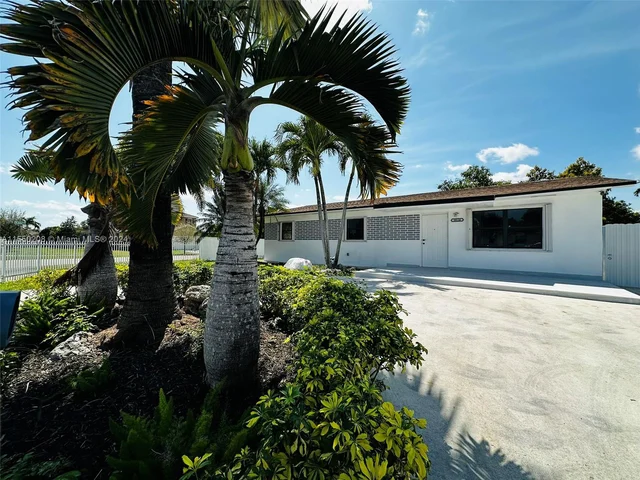 30120 SW 152nd Ave, Homestead FL 33033