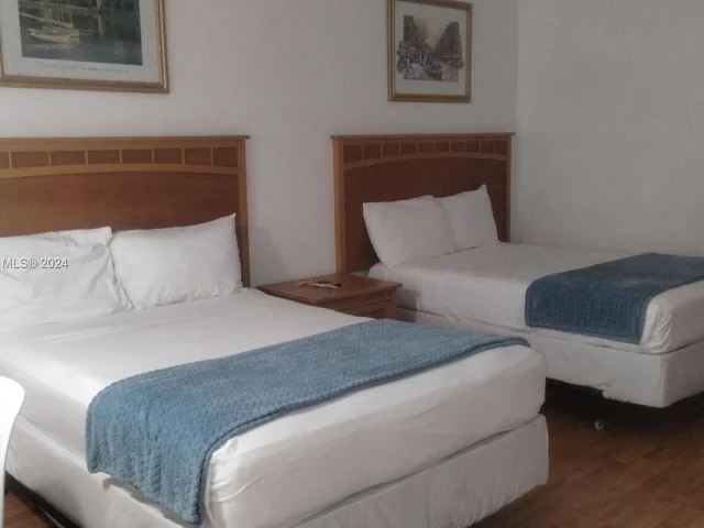 26 Diplomat Pkwy # 2305, Hallandale Beach FL 33009